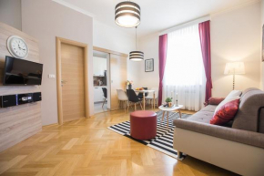 Отель Angela Main Street Luxury Oasis & Free parking  Загреб